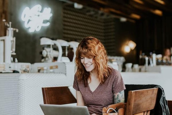 Comment profiter des soldes et promotions pour équiper son entreprise ?
